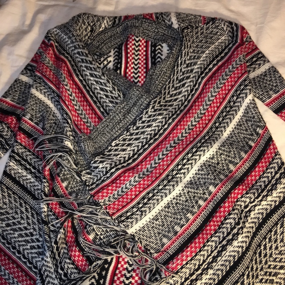 Red and black long sleeved duster!